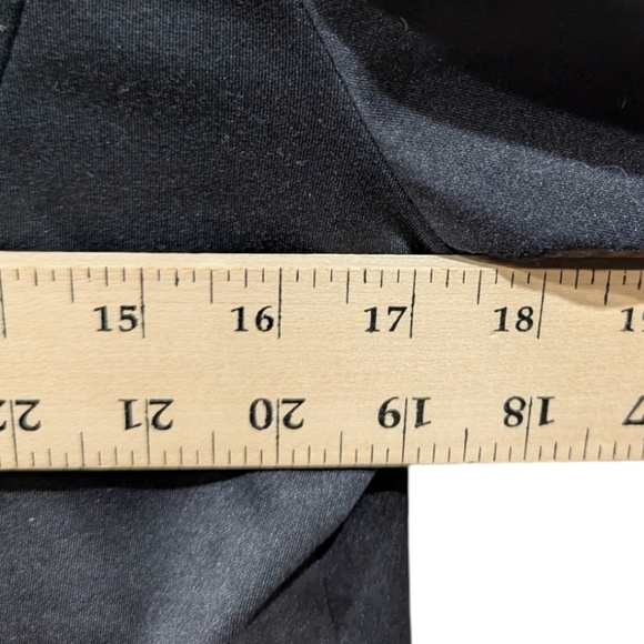 Daily Sports Born in Sweden Lion Print Zip Up Golfing Jacket (S) - Picture 7 of 8